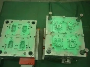 Flip Cap Injection Mold Parts