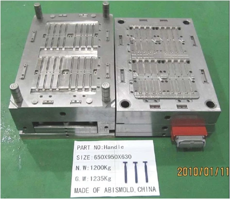 Two Color Mold For Shaver