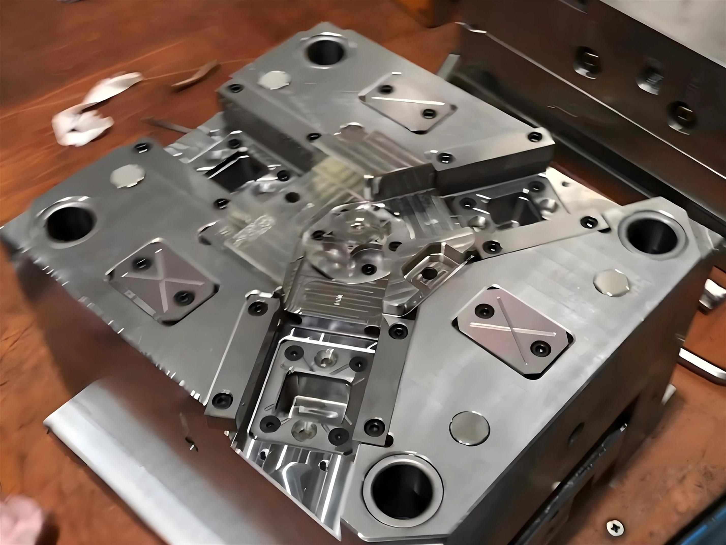 Conformal Cooling Cuts Cycle Times Conformal Cooling Cuts Cycle Times